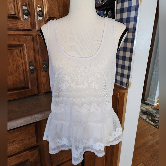 American Eagle Outfitters Cream Embroidered Overlay Tank Size M - Picture 5 of 9